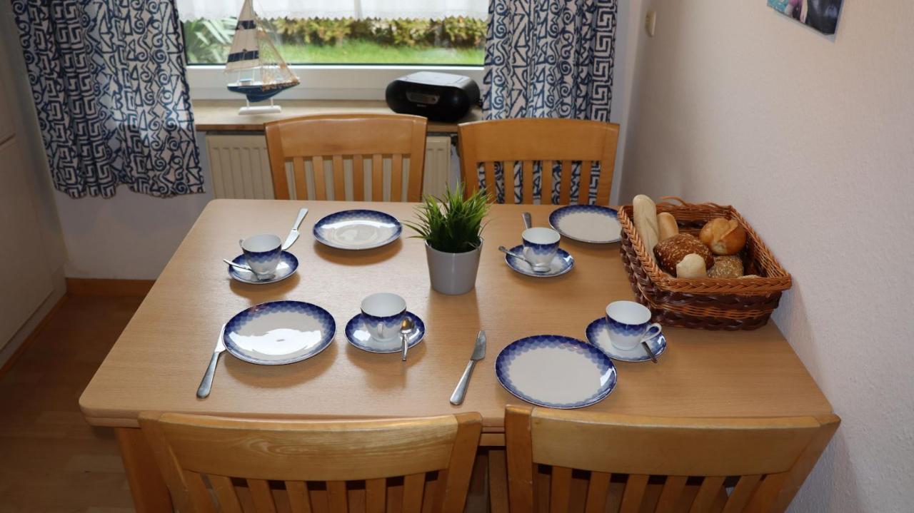 Ferienhaus Krabbenhuus Carolinensiel Esterno foto